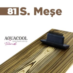 Aquacool Trend 3D Ahşap Patina 81 S. Meşe rengi boyasının budak tarağı ile ahşap zemin üzerine uygulama örneği