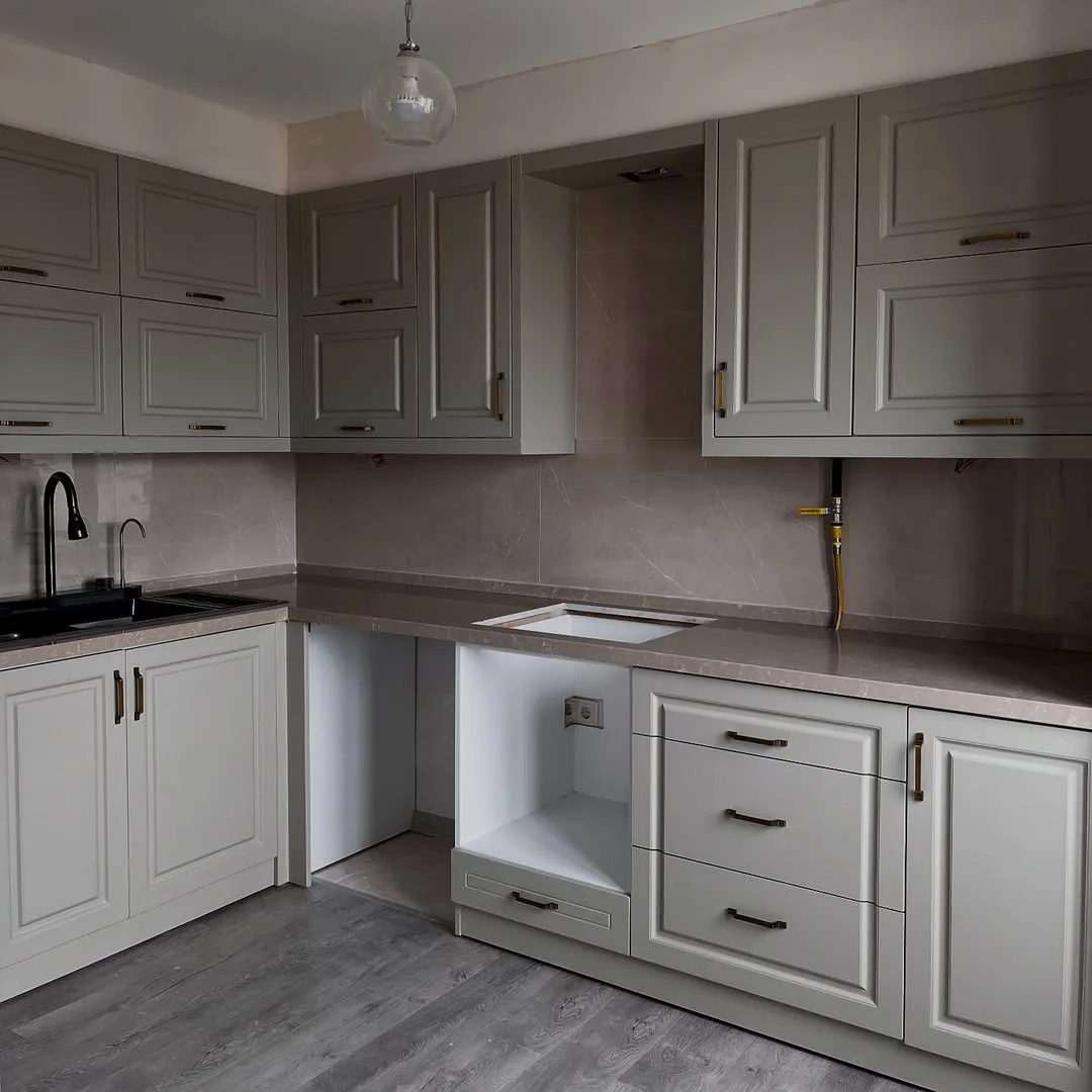 Aquacool Trend RAL 7032 ile boyanmış dolaplar